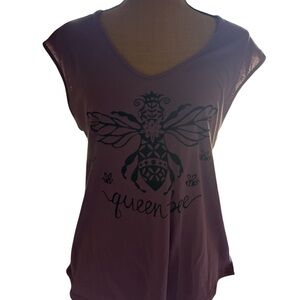 Queen Bee Graphic Sleeveless Top - Purple